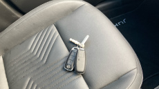 Nissan Juke 1.6 Hybrid Tekna 5dr Auto Hybrid Hatchback